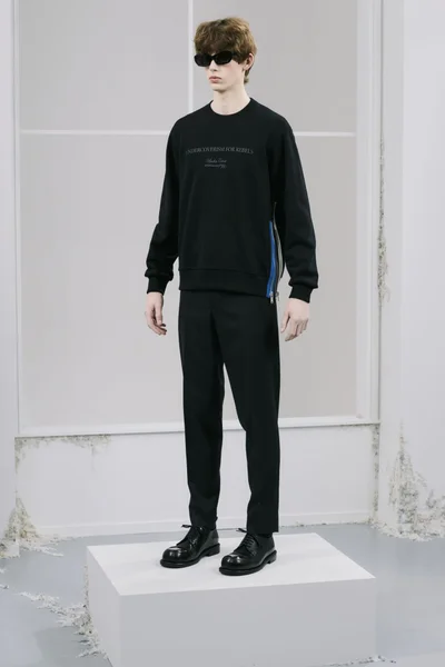 Look 32
